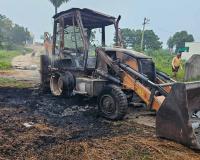 Suryapet: Clashes erupt in Maddirala; house demolished; JCB set ablaze