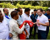 Rahul Gandhi meets representatives of Valmiki community, offers prayers at Valmiki temple in Delhi