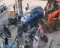  Driverless GHMC Earthmover Crashes into Vehicles in Hyderabad’s Mallapur