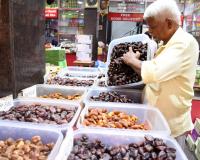 Fresh Stock of Dates Arrives in Hyderabad Ahead of Ramadan