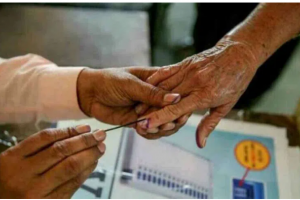 Maharashtra polls: Voter count in Mumbai crosses 1-crore mark